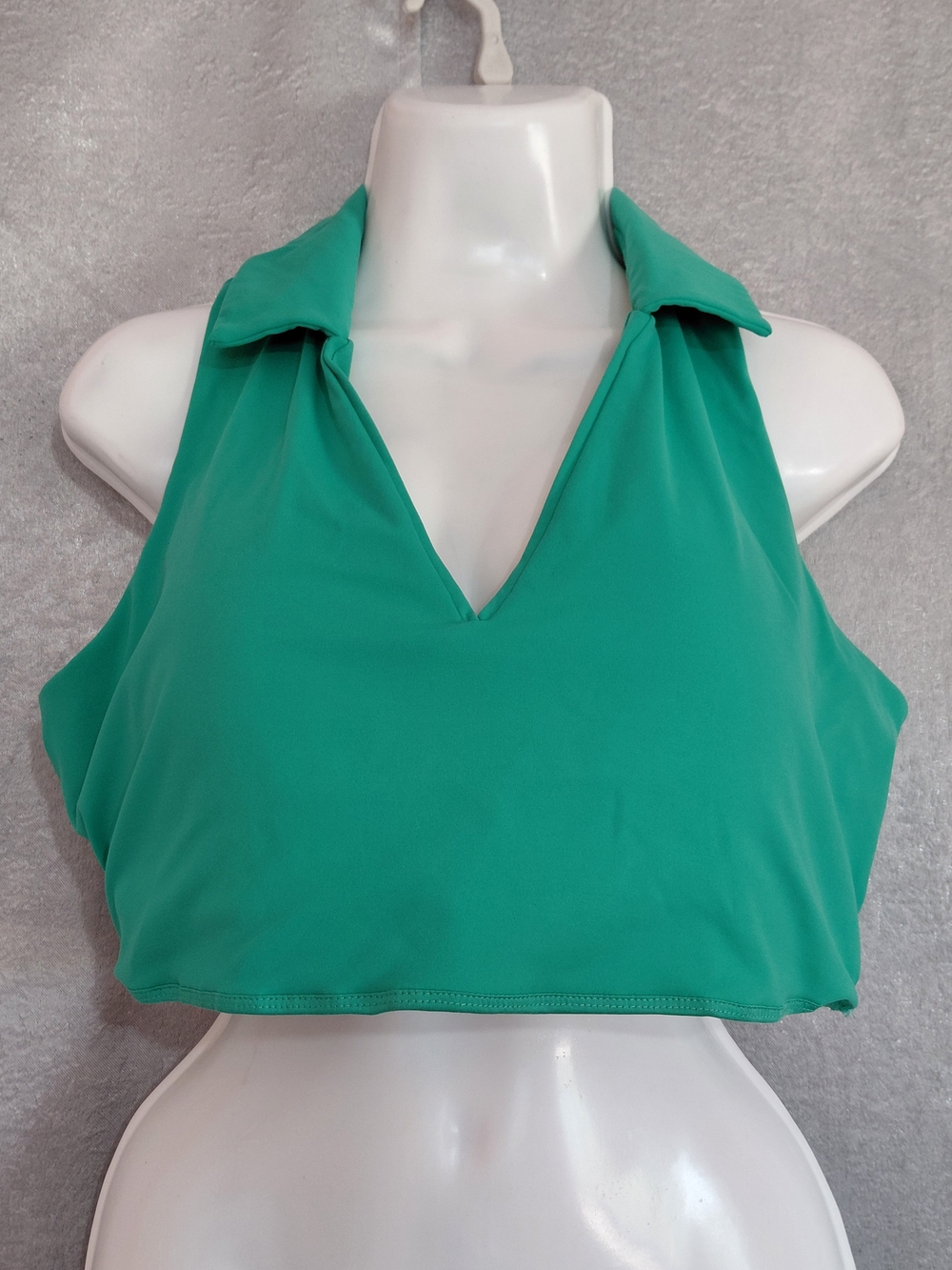 Crane Women Green V Neck Collared Sleeveless Athletic Crop Top Sport Bra SZ L